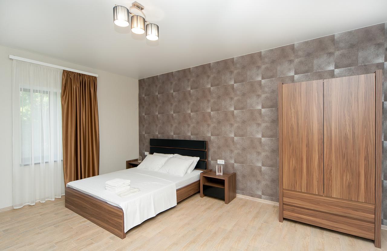 Hotel Fusion Одеса Екстериор снимка