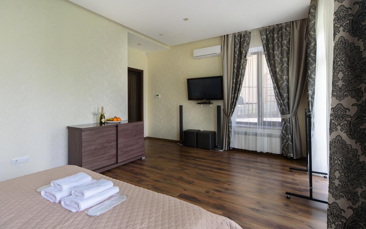 Hotel Fusion Одеса Екстериор снимка