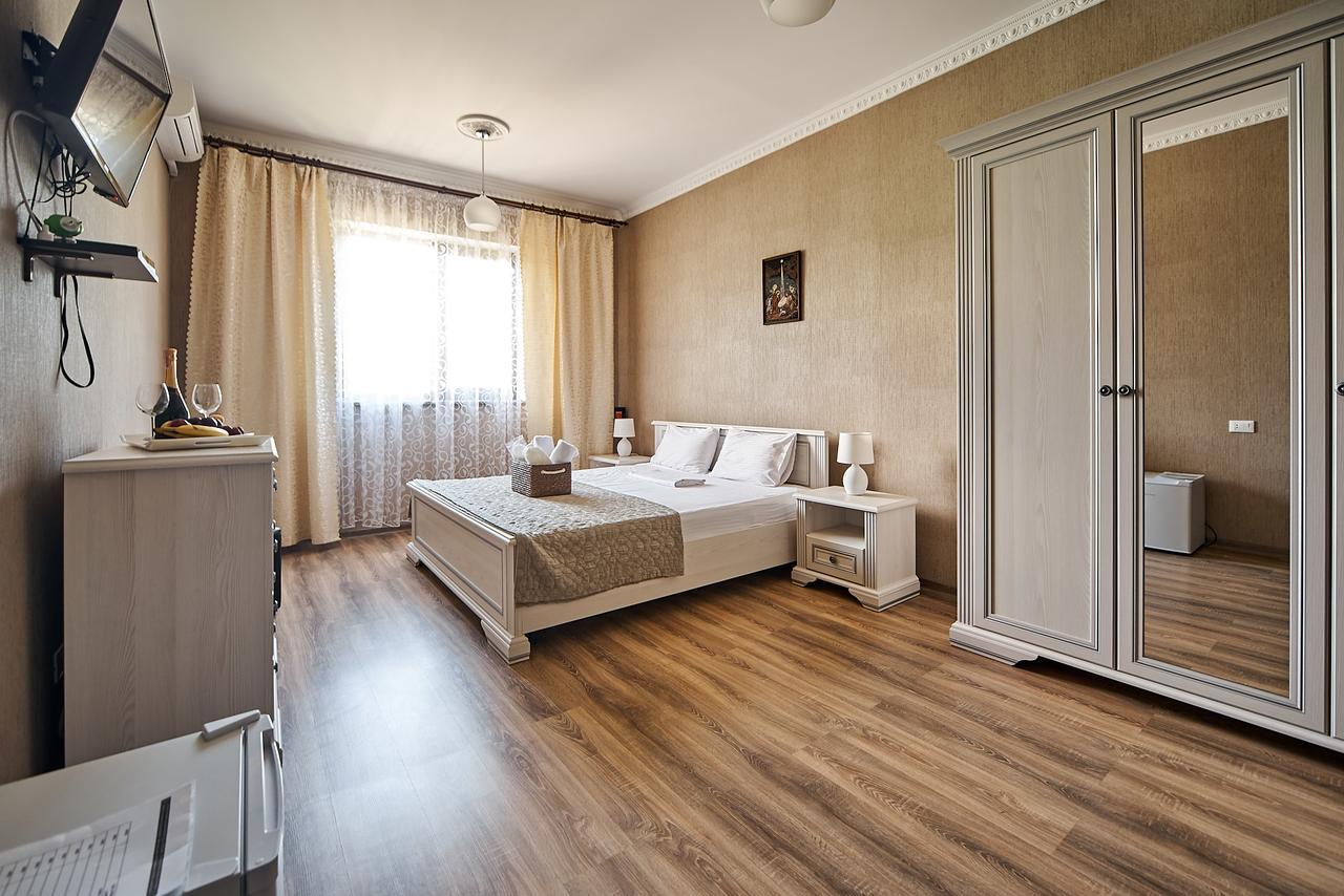 Hotel Fusion Одеса Екстериор снимка